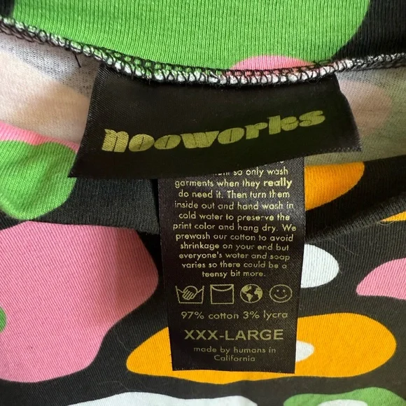 Nooworks Eggs Mock Neck T-Shirt - Picture 3 of 3